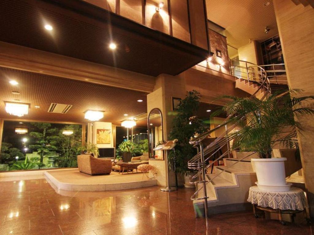 Miyakonojo Sun Plaza Hotel Экстерьер фото